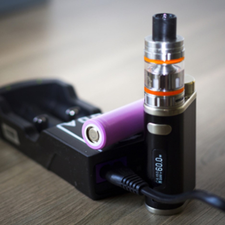 Vape Device With External Battery